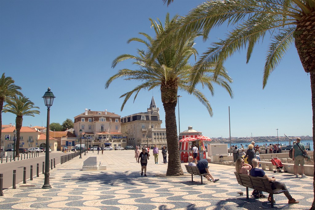 Lisbon Packing List For Your Next Trip 11 Cascais-beach