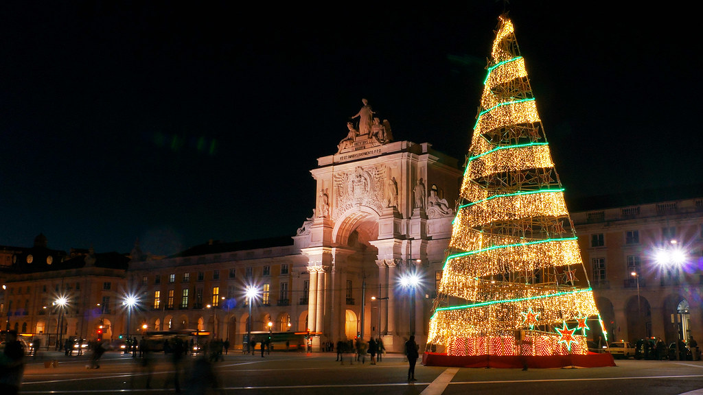 Lisbon Packing List For Your Next Trip 10 Christmas In Lisbon (The Ultimate 2023 Guide)