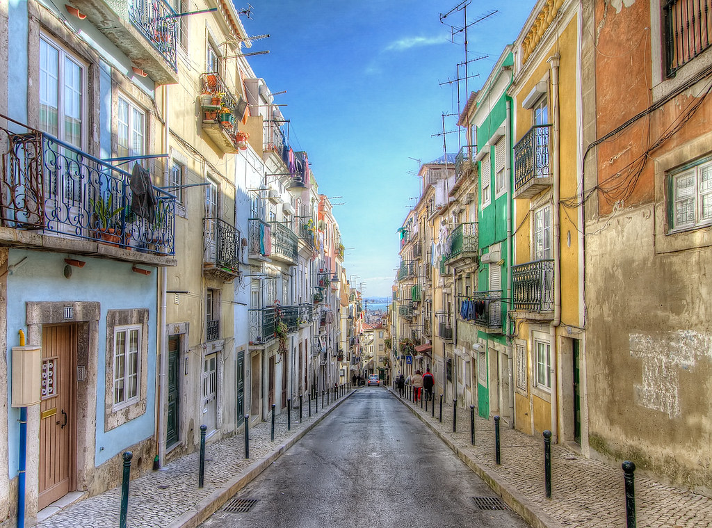 Lisbon Packing List For Your Next Trip 4 Lisbon-street