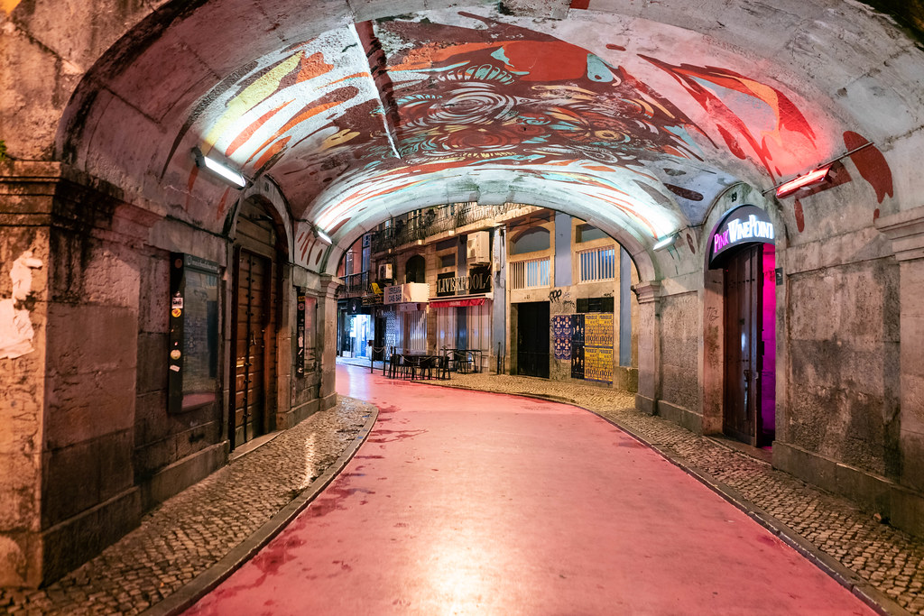 Pink-Street-Lisbon-1