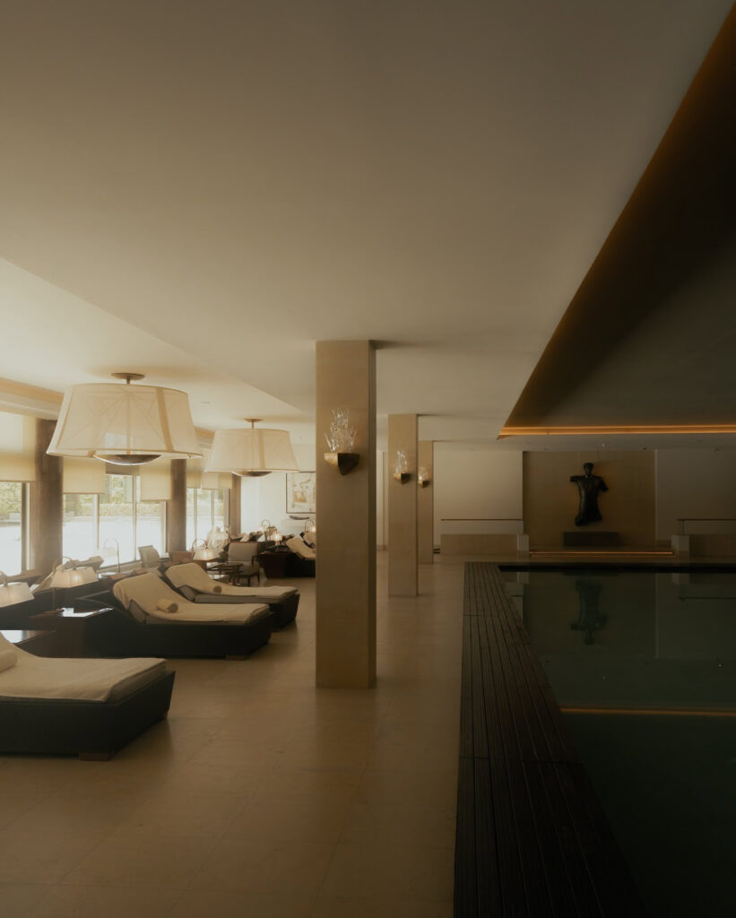Four Seasons Ritz Hotel