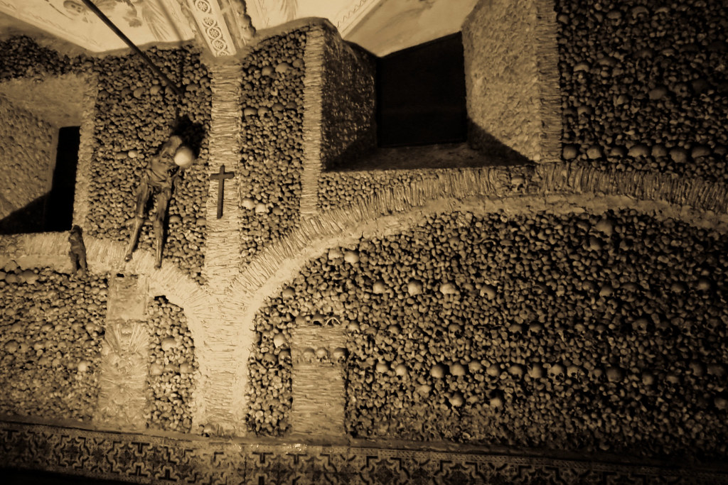 Lisbon to Évora: Easiest Way To Get There (+Tips) 7 Historical Significance
