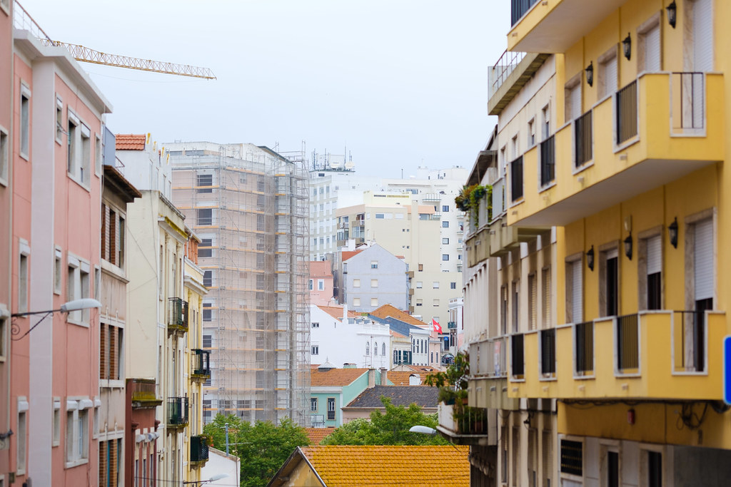 Lisbon Packing List For Your Next Trip 7 Lisbon in May
