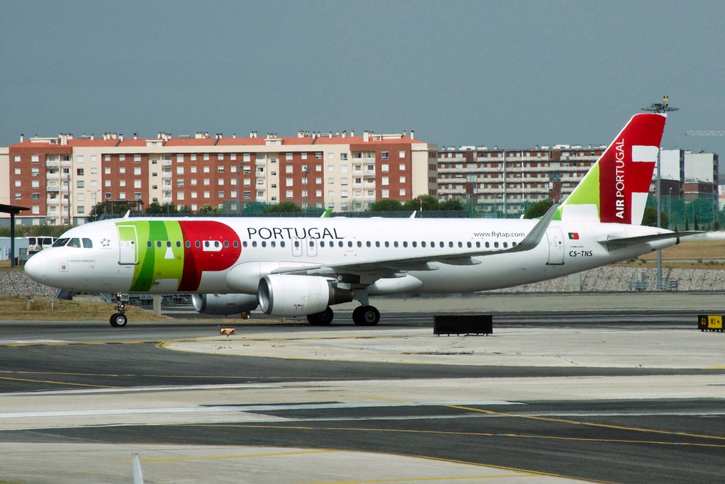 Ultimate Guide to Buying a SIM Card in Lisbon 4 Lisbon's Humberto Delgado International Airport (LIS)