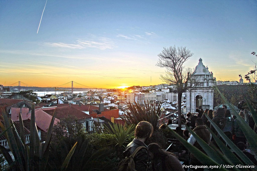13 Best Bars for Solo Travellers Lisbon: A Traveller Guide 2 Park-Terrace-Bar-Lisbon-@-Victor-Oliveira-Flickr