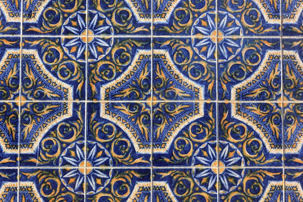 Estrela Lisbon: A Quiet Neighborhood (Travel Guide) 11 Portuguese Azulejos Lisbon Souvenirs