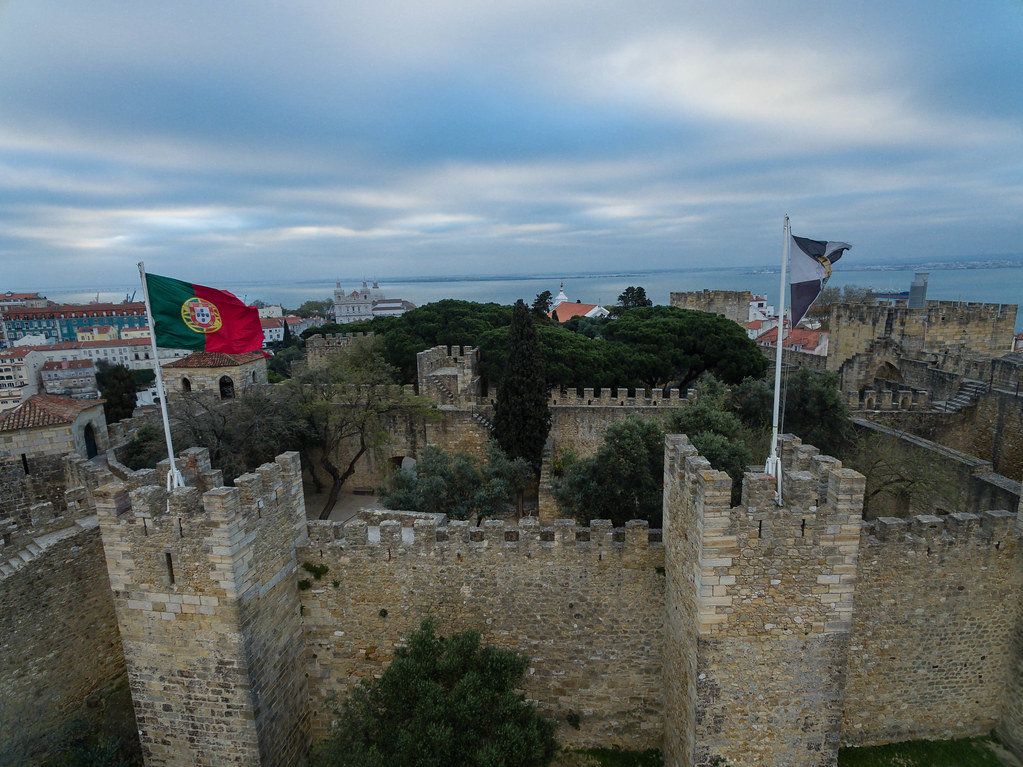 São Jorge Castle Lisbon: Directions & Ticket Prices Guide 3 Castelo-Sao-Jorge-Alfama
