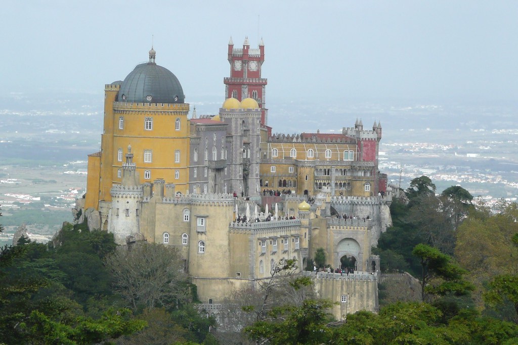 Visiting Lisbon With Kids: What to Do and Visit 11 Pena Palace Sintra