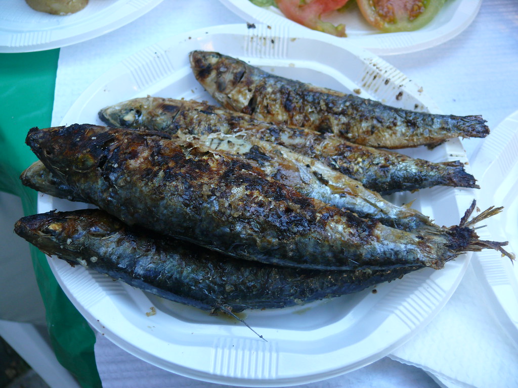 St Anthony Festival Lisbon: 4 Best Events and Traditions 4 sardine-festival