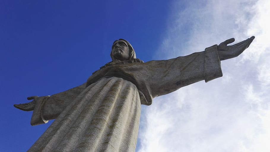 Lisbon Public Holidays 2026: Full Guide 4 Lisbon-Easter-Holiday