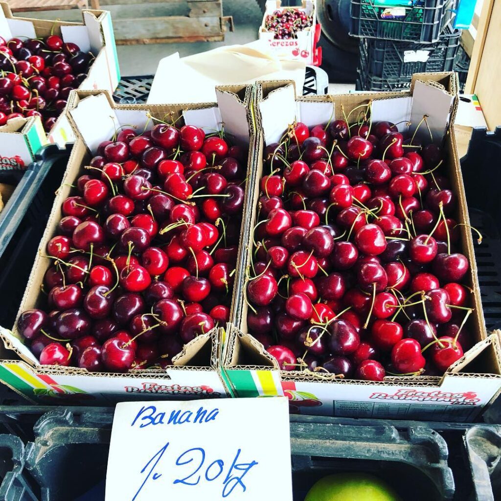 Lisbon in May - Less Crowded? (Perfect Time To Visit) 9 Portuguese Cherries