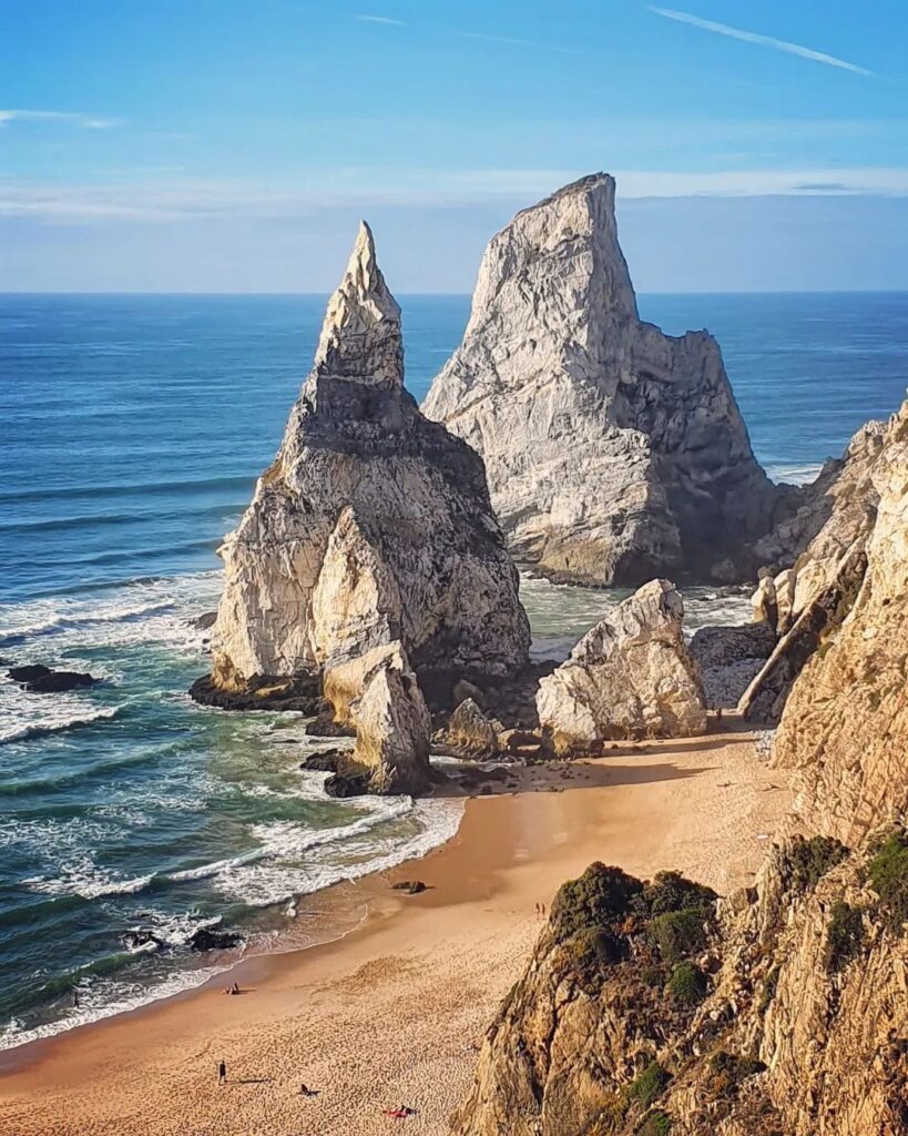 Praia da Ursa cliffs