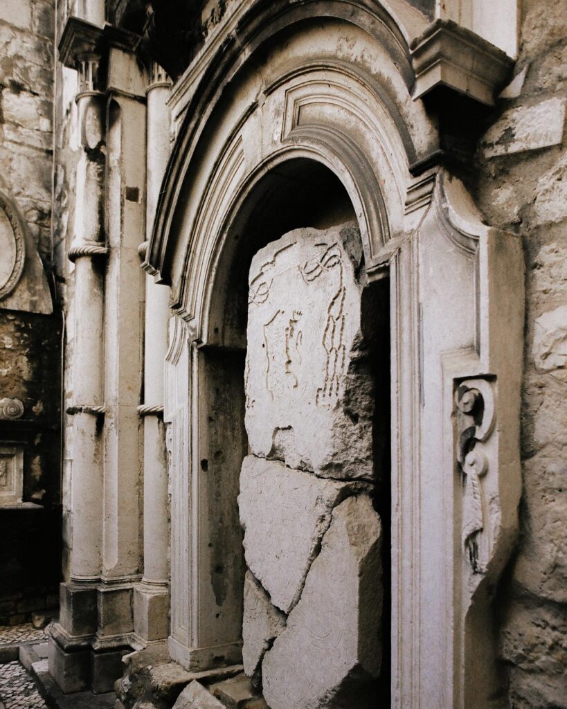 carmo convent museum bottom right