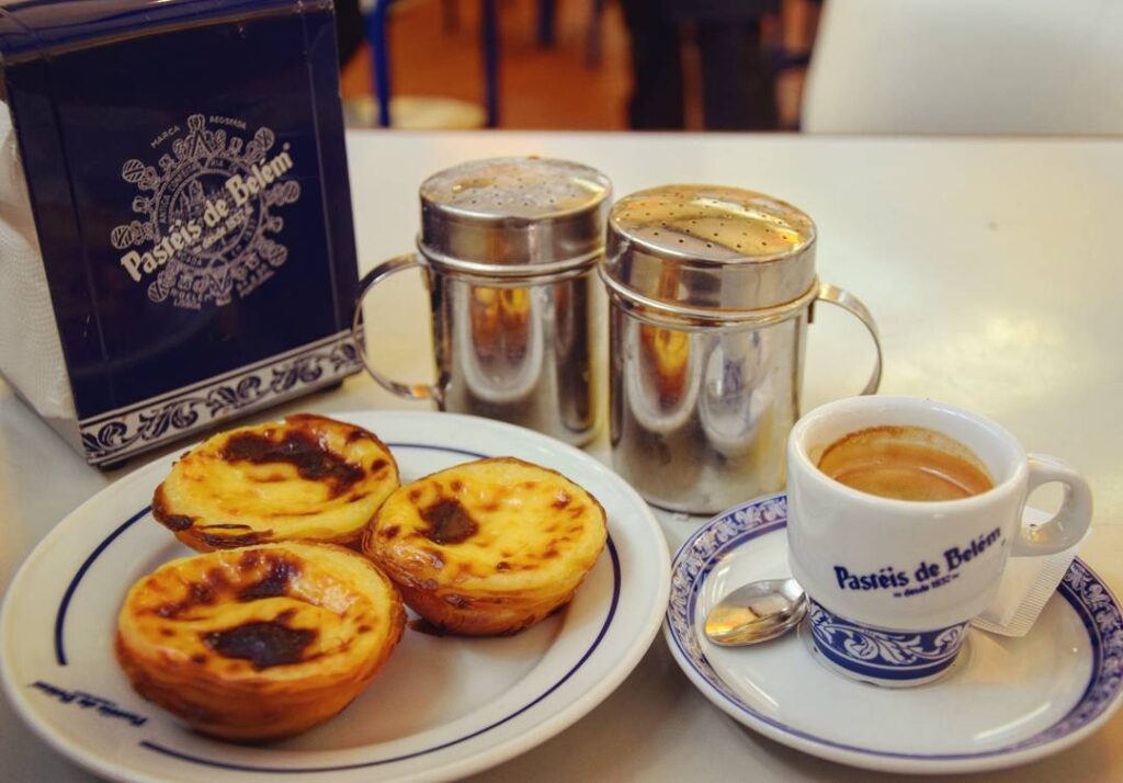 26 Surprising Facts About Lisbon, Portugal 11 pasteis de belem natas