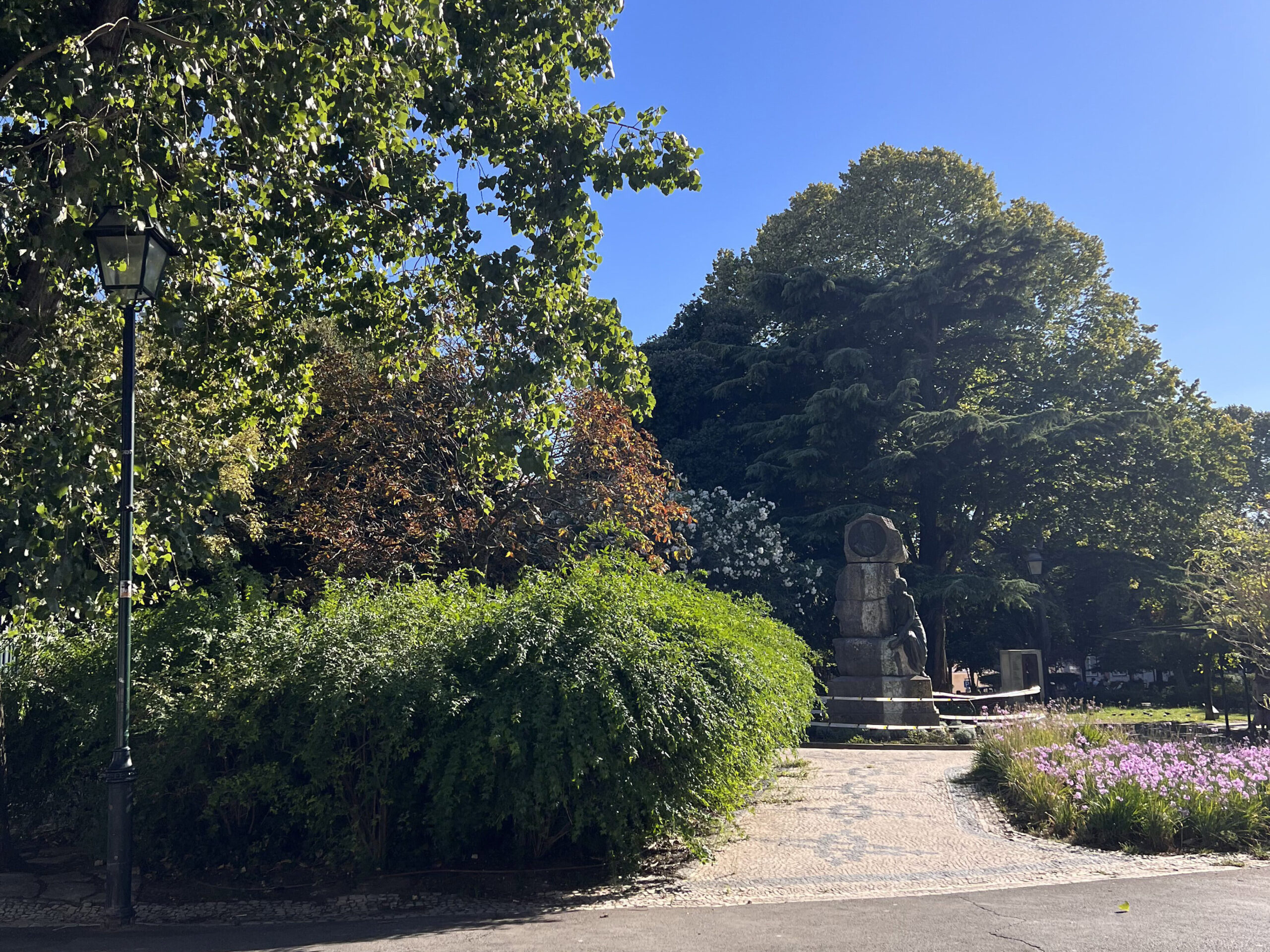 13 Best Picnic Places in Lisbon: Family & Couple-Friendly 7 Jardim_do_Principe