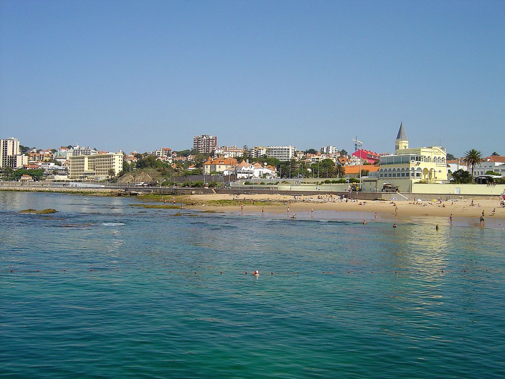 12 Best Beaches Near Sintra That You'll Adore 13 Tamariz-Beach