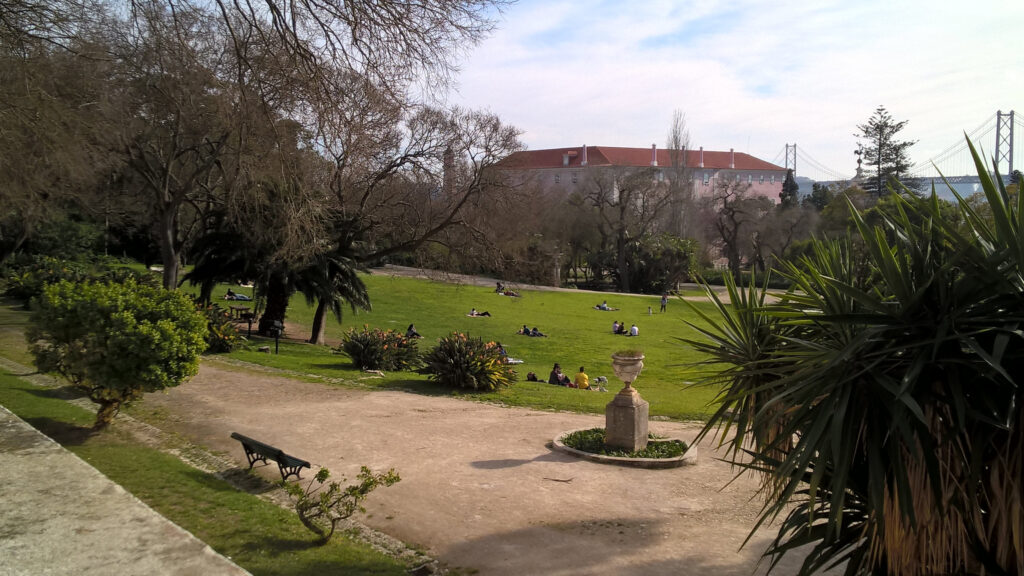 Estrela Lisbon: A Quiet Neighborhood (Travel Guide) 8 Tapada das Necessidad