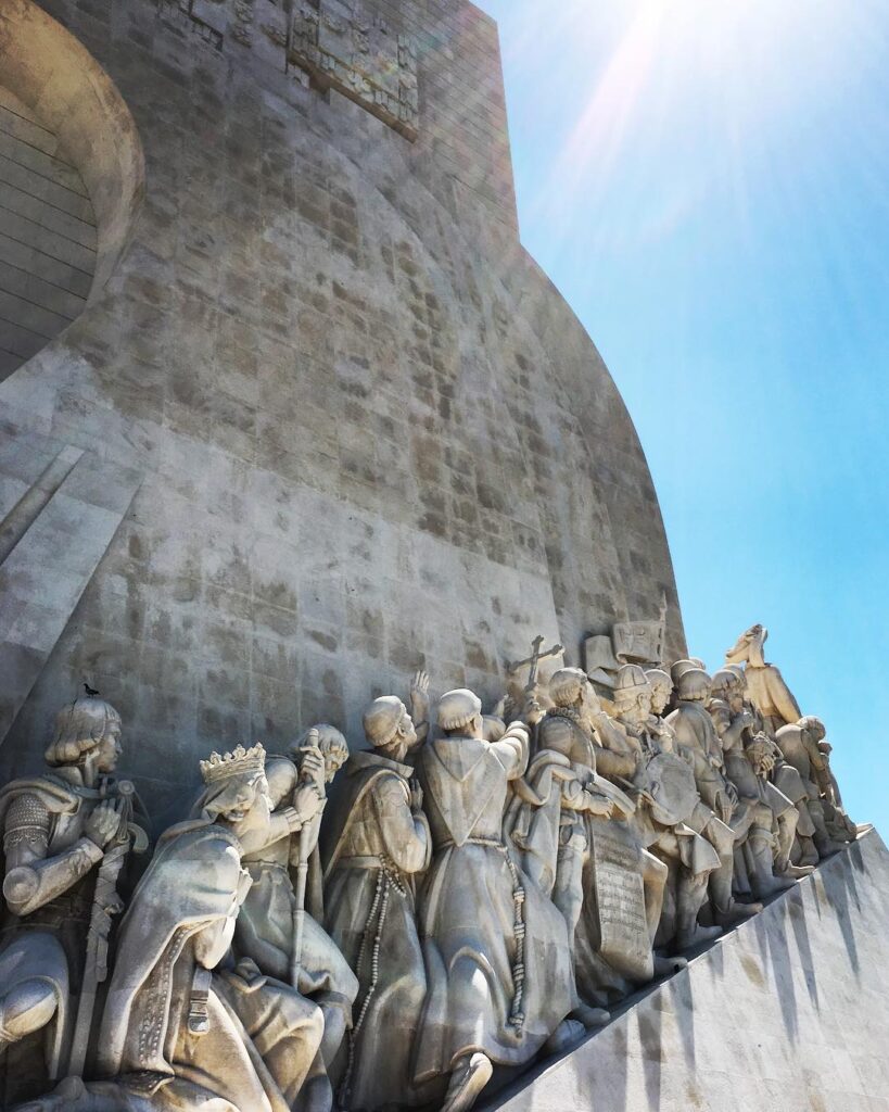 monument to the discoveries close up