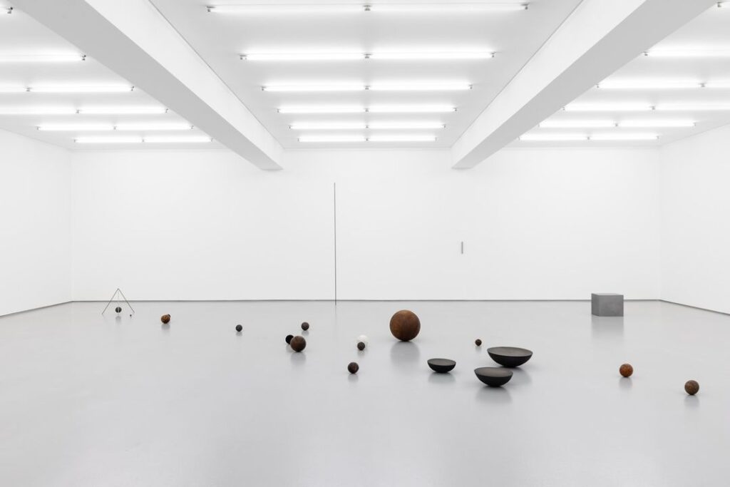 16 Incredible Art Galleries in Lisbon (Full Guide) 4 Galeria Vera Cortês
