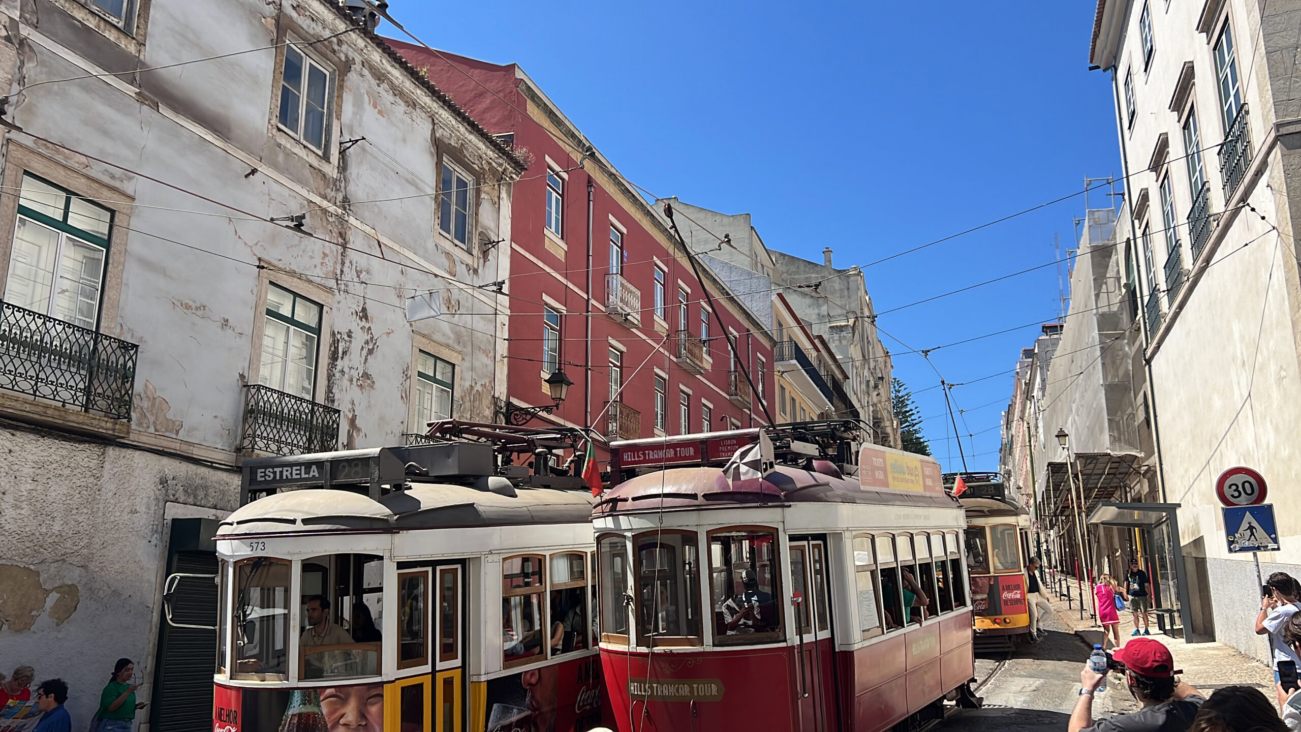 Driving in Lisbon: Tips, Best Routes, Avoid the Chaos 10 Lisbon Trams