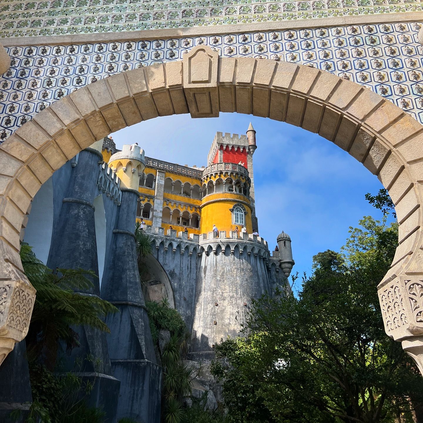 21 Amazing Castles in Lisbon and Its Surroundings 7 sintra pena palace