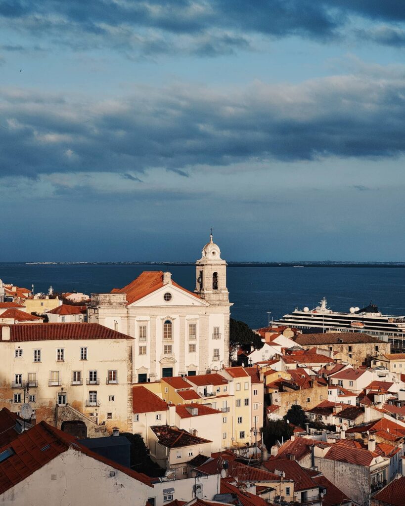 Miradouro das Portas do Sol city view
