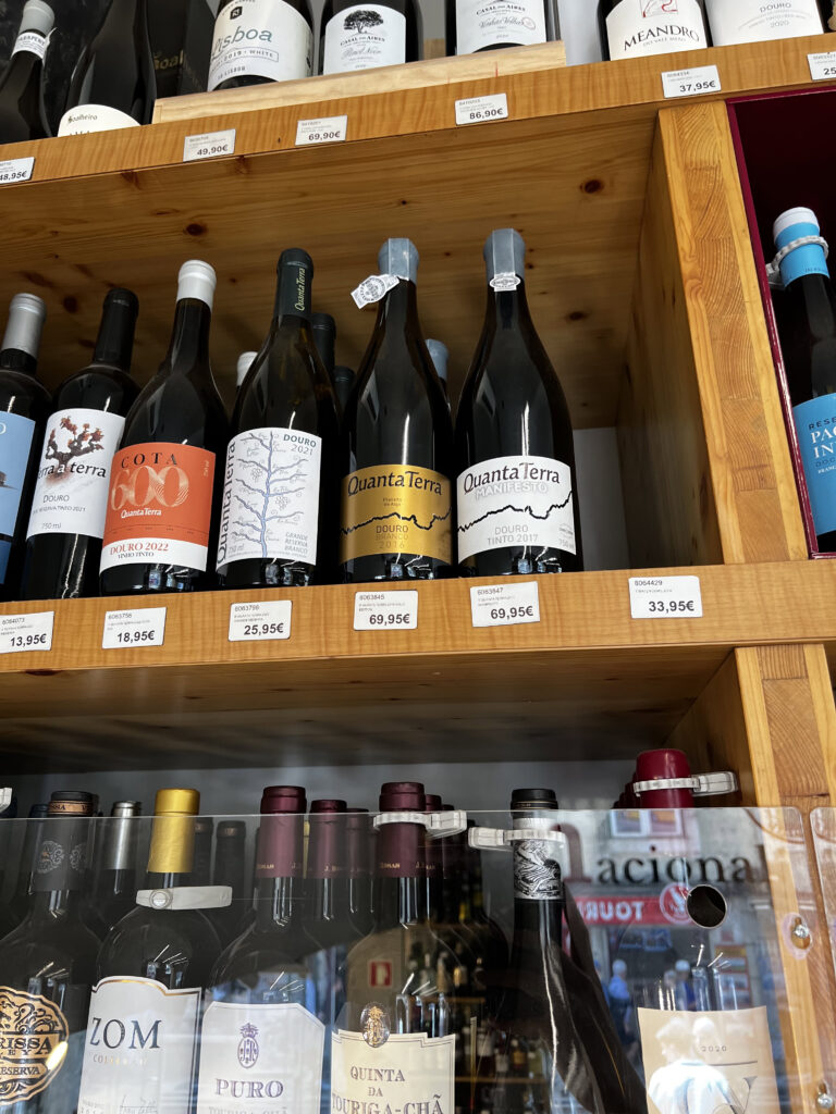 Portuguese Wine Guide For Beginners 3 portuguese red wine